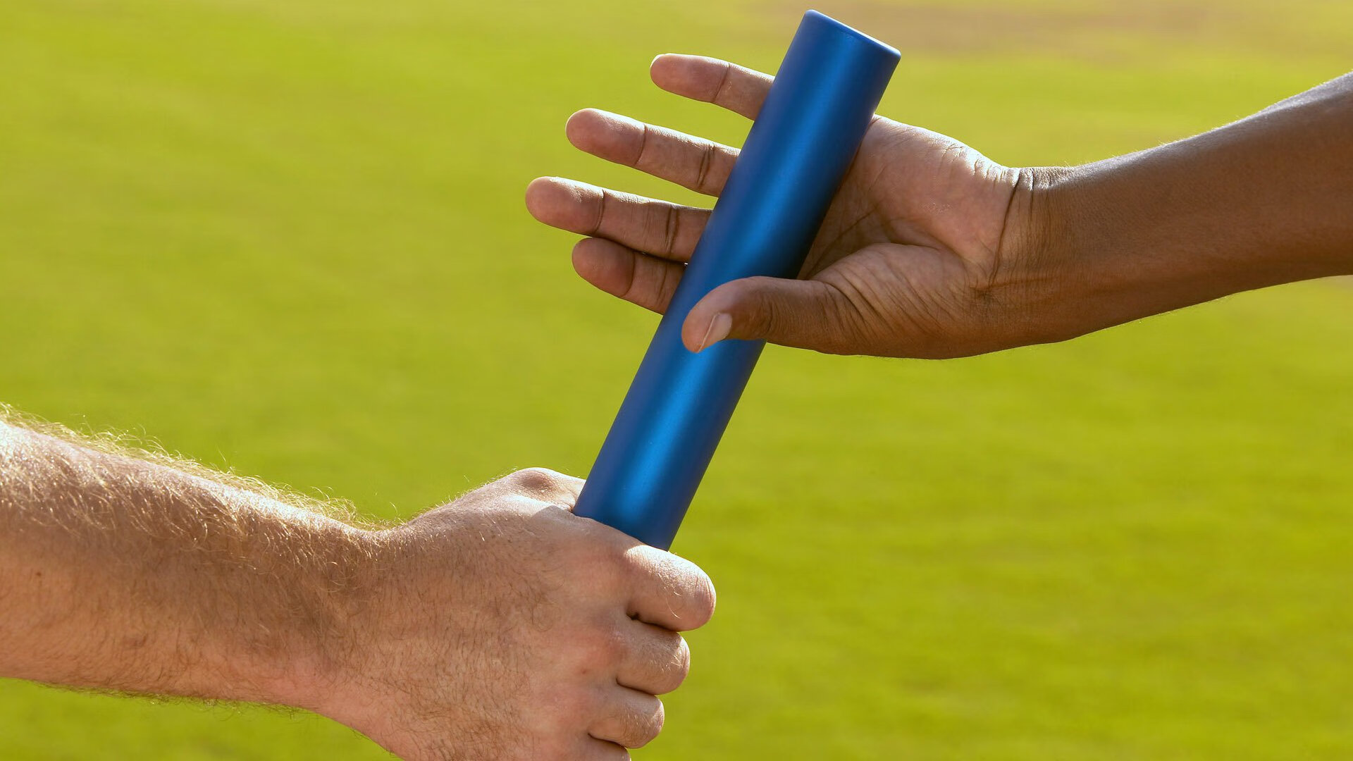 星空体育app体验棒-“新都垒球赛:选手拼尽全力,金牌近在眼前”