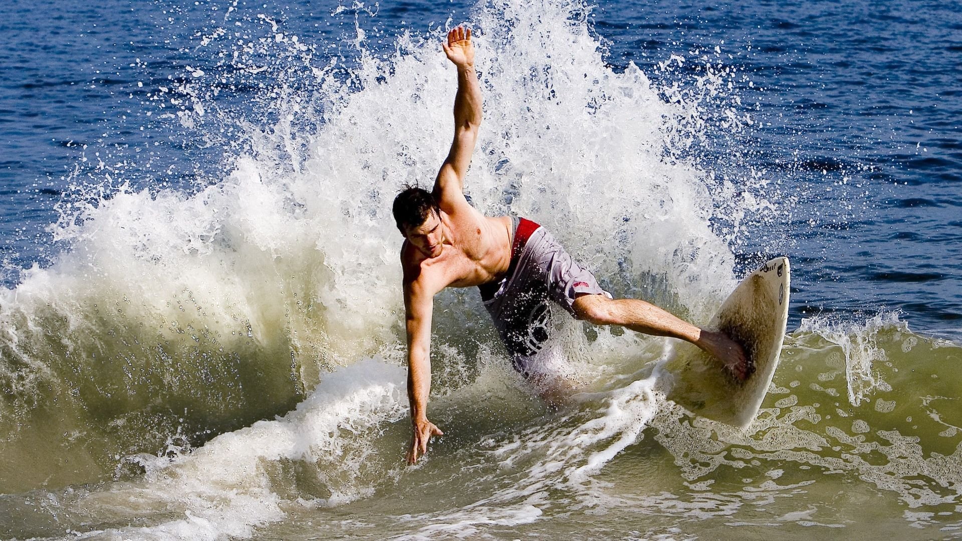 星空体育全站app-球队氛围和谐,凝聚力成夺冠关键,如何增强球队凝聚力